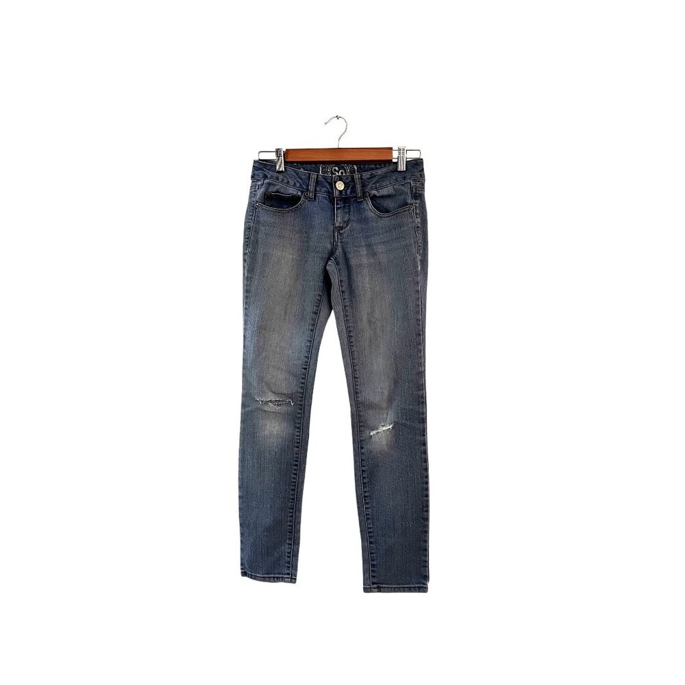 So Juniors Medium Wash Distressed Skinny Jeans Size 3